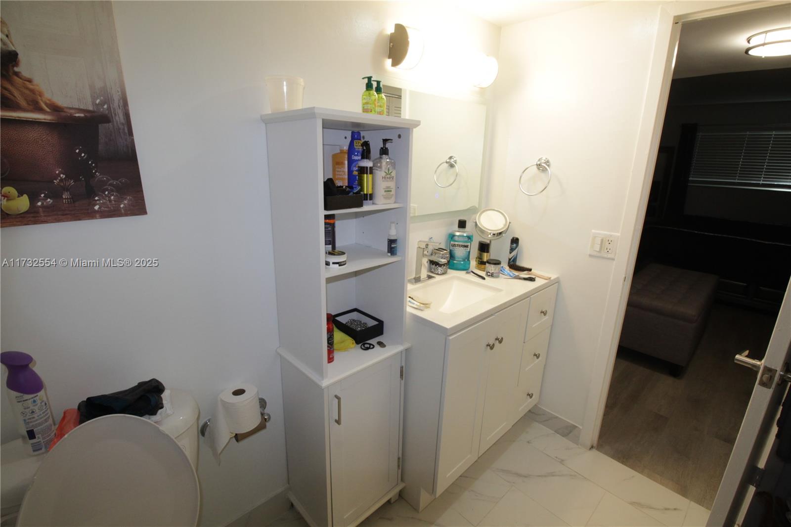 3002 Northeast 5th Terrace, Unit 210B Wilton Manors, FL 33334 - Photo 12 of 22