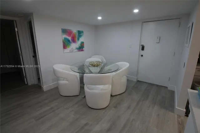 $2,800 | 3002 Northeast 5th Terrace, Unit 210B, Wilton Manors, FL 33334