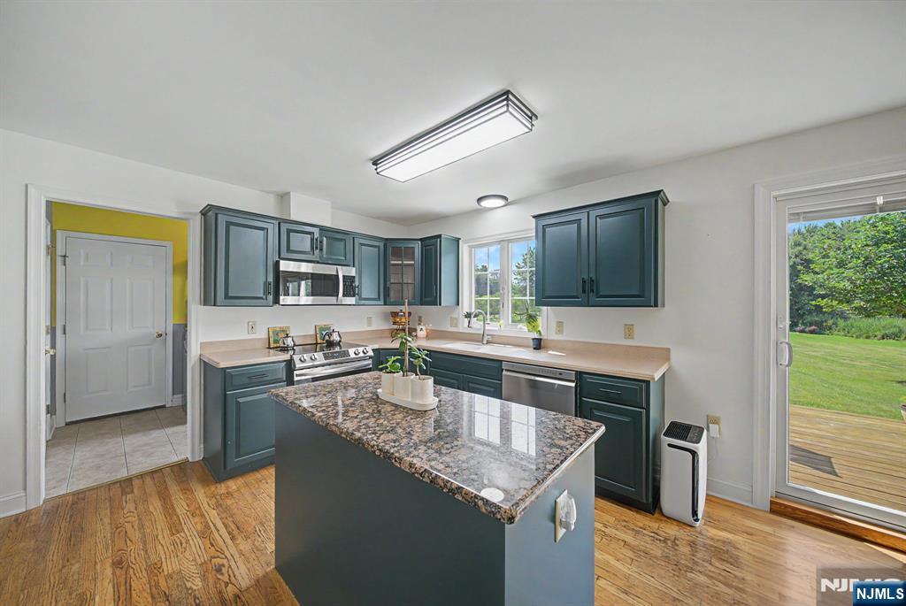 460 Shades Of Death Road Andover, NJ 07821 - Photo 12 of 47