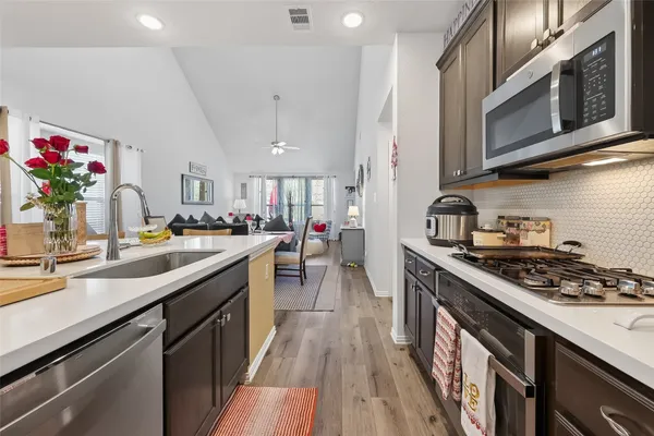 $3,000 | 15006 Eves Necklace Court, Cypress, TX 77433