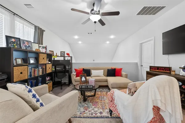 $3,000 | 15006 Eves Necklace Court, Cypress, TX 77433