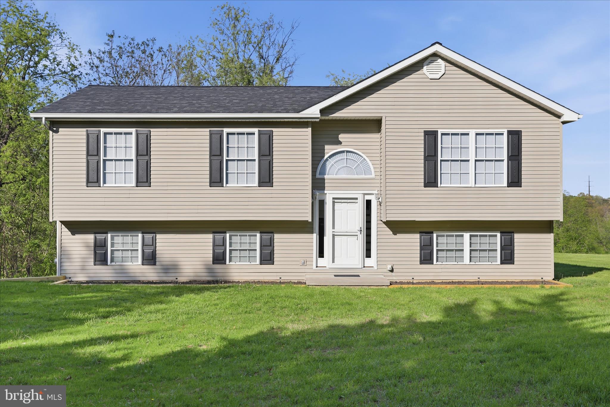 174 Open Field Lane Falling Waters, WV 25419 - Photo 3 of 56