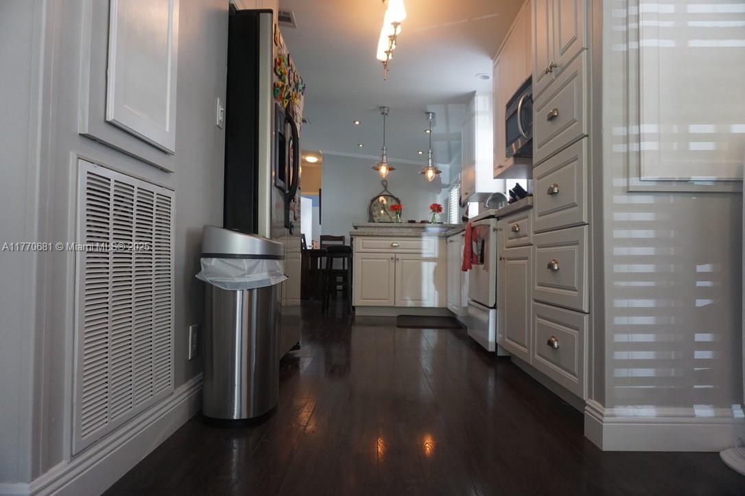 11 Old State Road Key Largo, FL 33037 - Photo 17 of 100