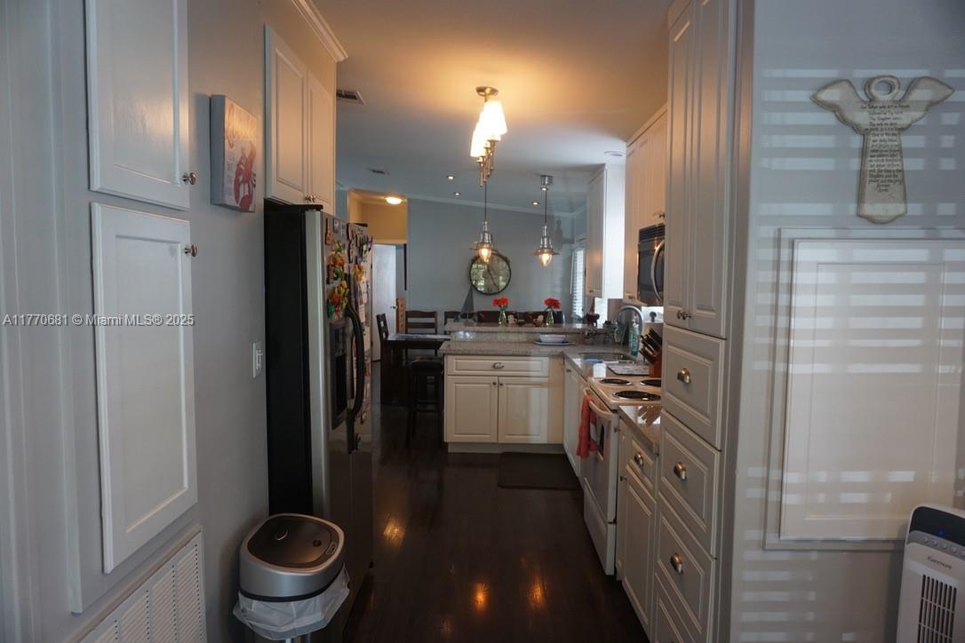 11 Old State Road Key Largo, FL 33037 - Photo 20 of 100