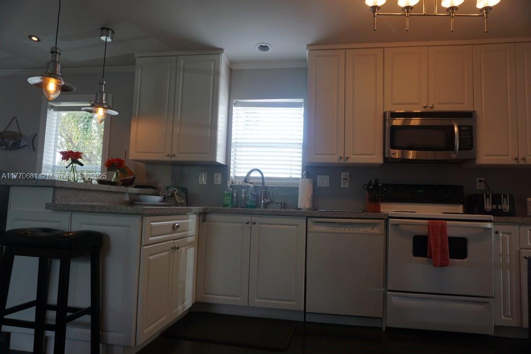 11 Old State Road Key Largo, FL 33037 - Photo 26 of 100