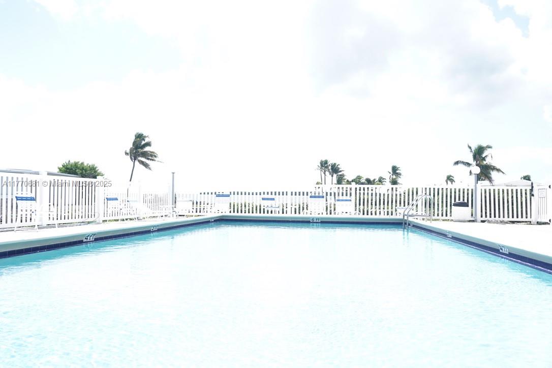 11 Old State Road Key Largo, FL 33037 - Photo 4 of 100