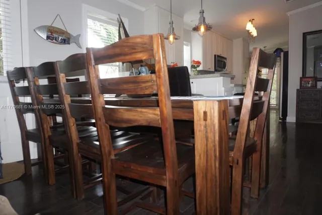 $425,000 | 11 Old State Road, Key Largo, FL 33037