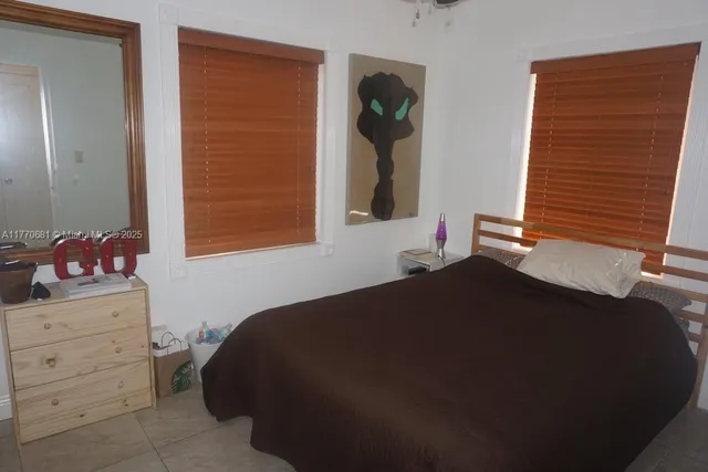 $425,000 | 11 Old State Road, Key Largo, FL 33037