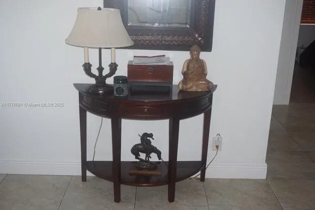 $425,000 | 11 Old State Road, Key Largo, FL 33037