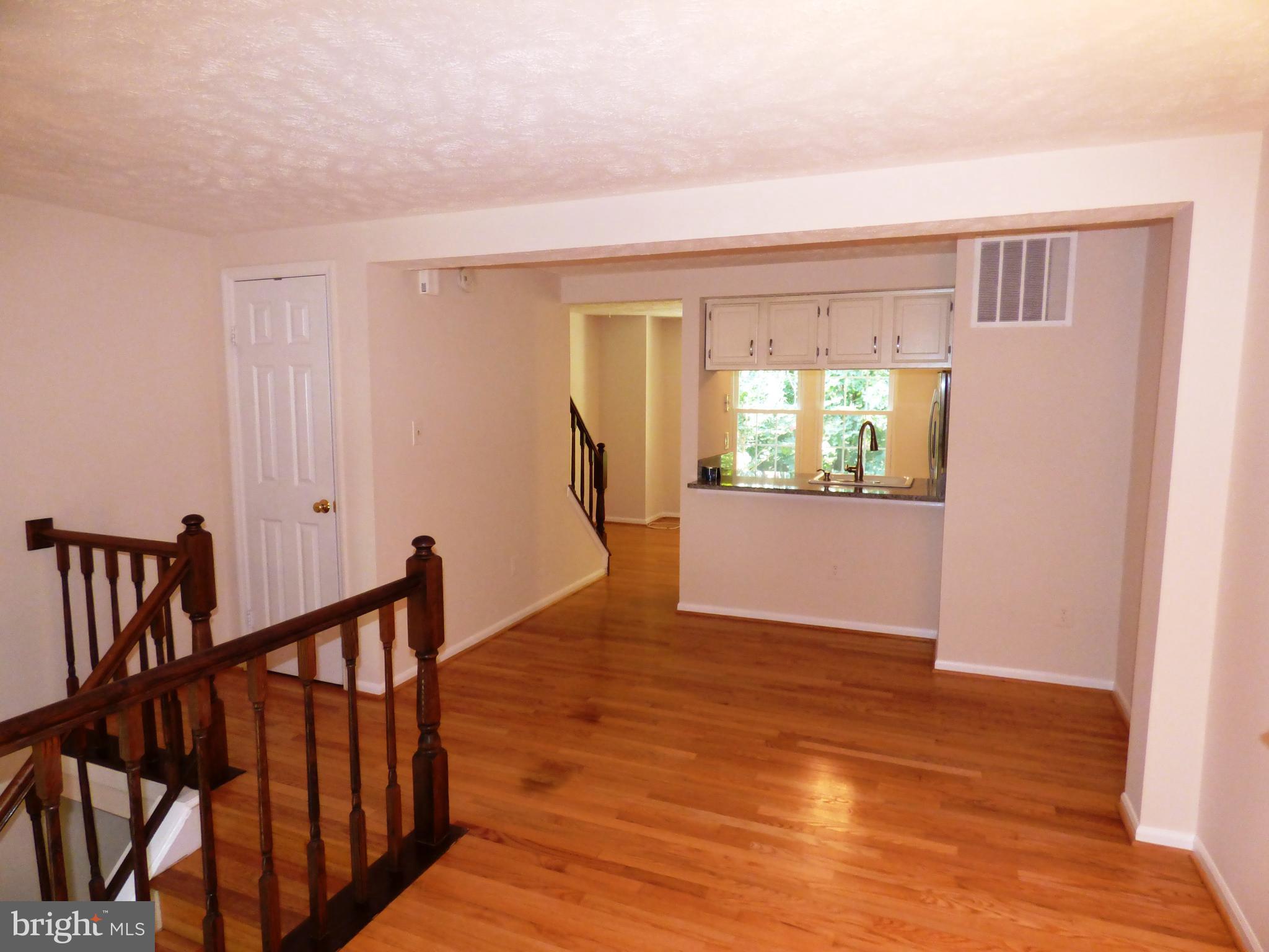 1624 Fieldthorn Drive Reston, VA 20194 - Photo 6 of 19 Interior (General)