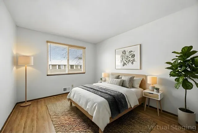 $278,000 | 4613 1/2 Penkwe Way, Eagan, MN 55122