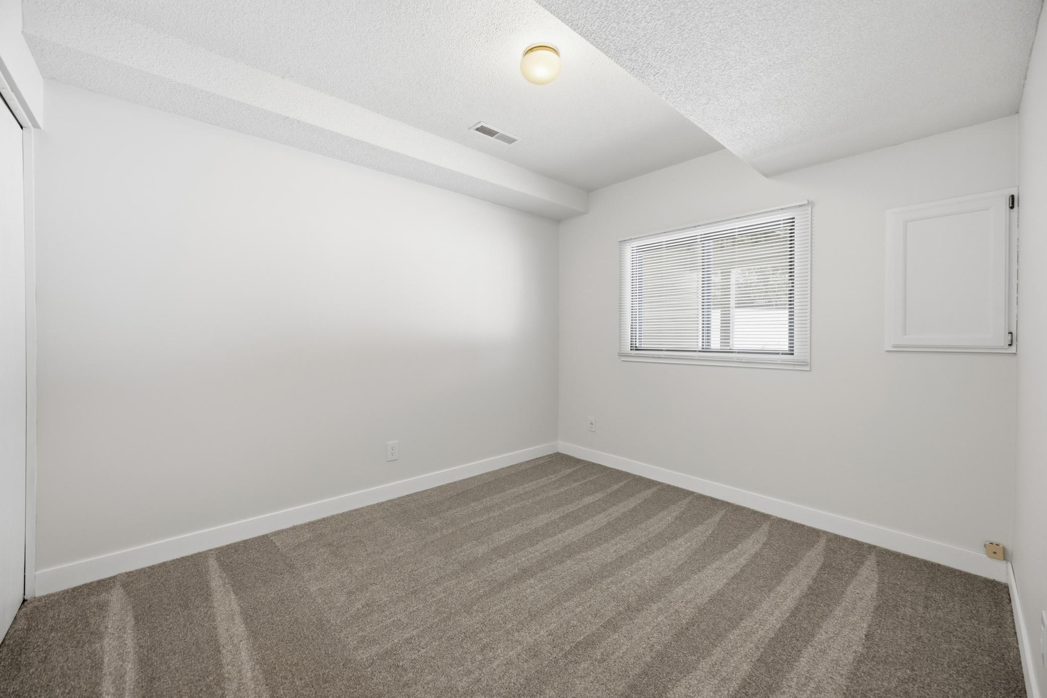 4613 1/2 Penkwe Way Eagan, MN 55122 - Photo 27 of 30