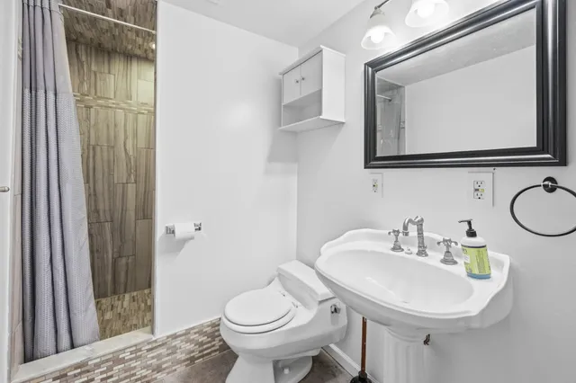 $278,000 | 4613 1/2 Penkwe Way, Eagan, MN 55122