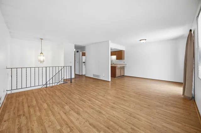 $278,000 | 4613 1/2 Penkwe Way, Eagan, MN 55122