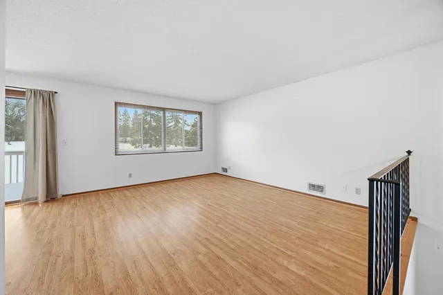 $278,000 | 4613 1/2 Penkwe Way, Eagan, MN 55122