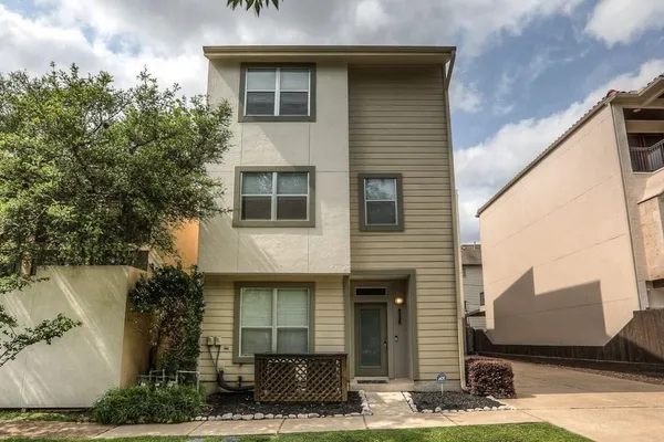 $2,650 | 4312 Floyd Street, Unit C, Houston, TX 77007