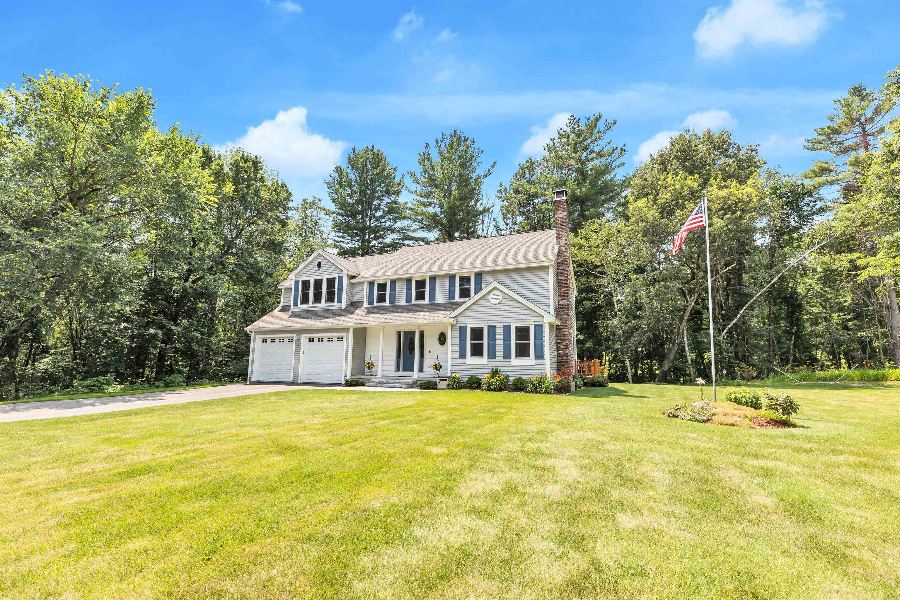 27 Thornton Road Londonderry, NH 03053 - Photo 2 of 39