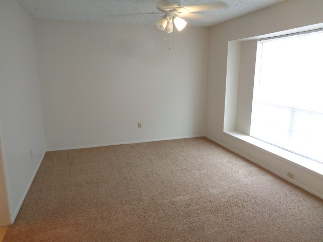 9530 Magnolia Ridge Drive Houston, TX 77070 - Photo 14 of 20 an empty room with a window