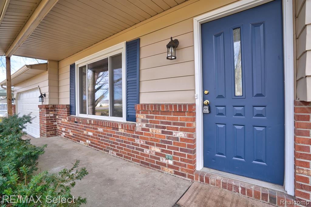 8199 Carpenter Road Flushing, MI 48433 - Photo 30 of 34