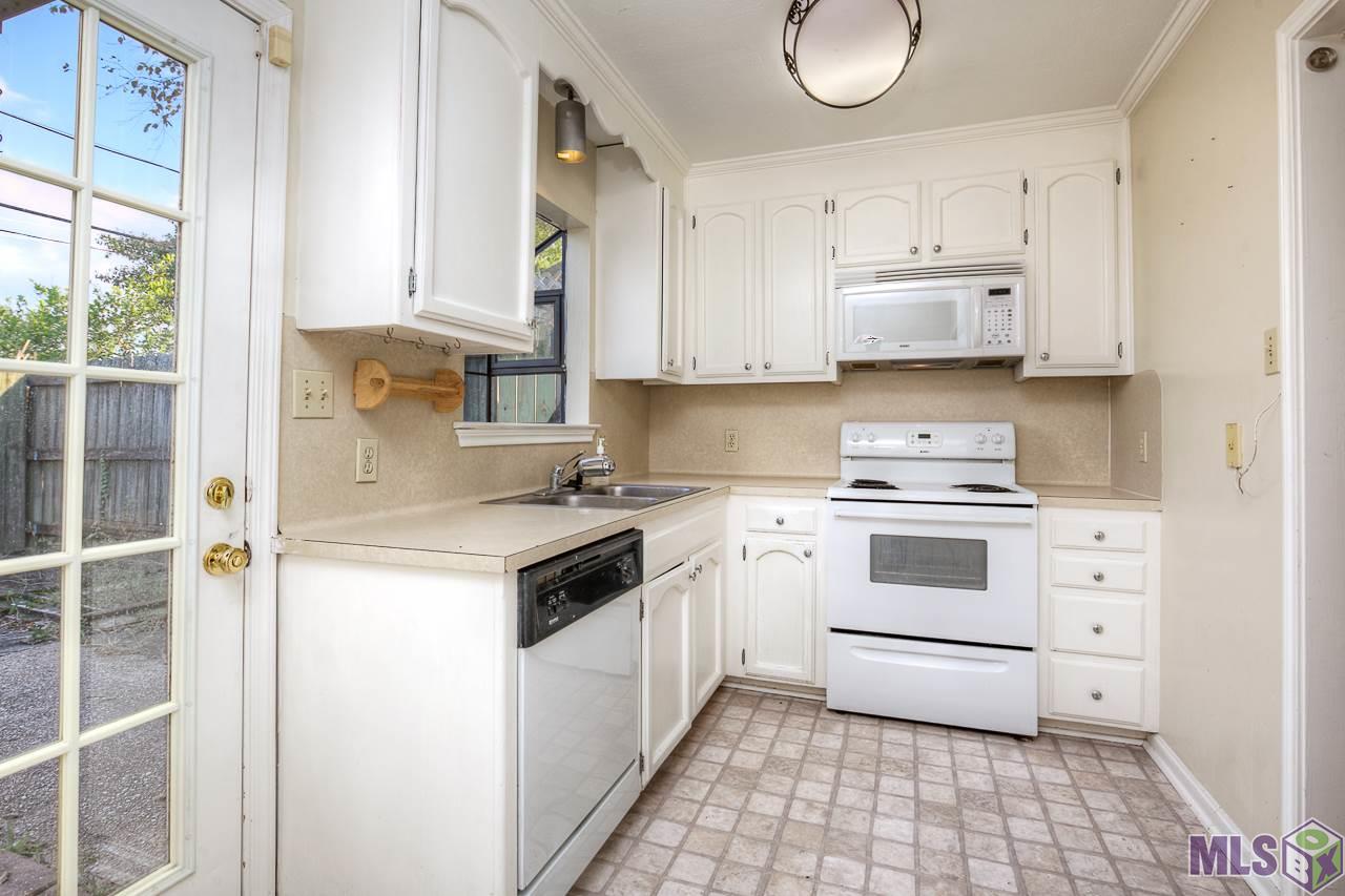 413 Longwood Court, Unit D Baton Rouge, LA 70806 - Photo 8 of 14