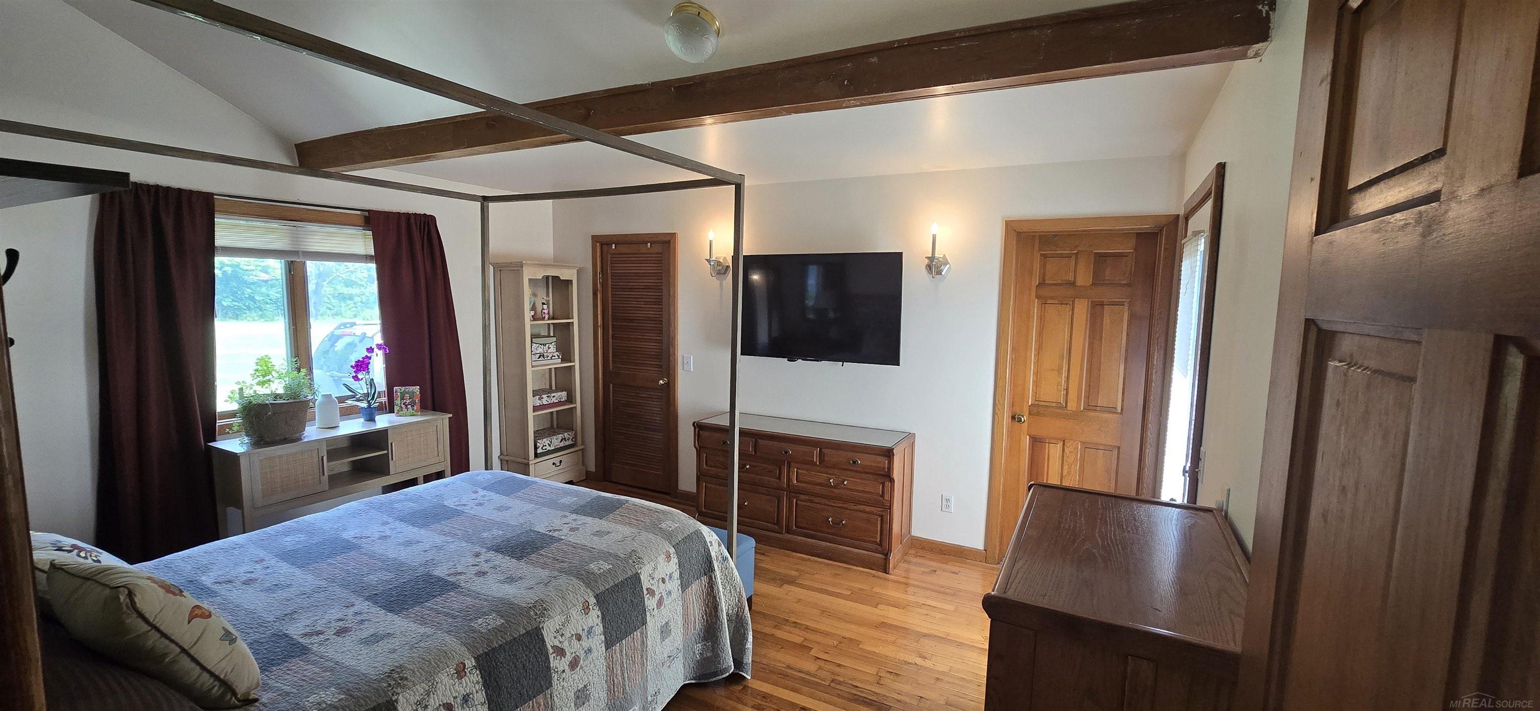 1534 East Wattles Road Troy, MI 48083 - Photo 10 of 25 50179203-c2210ca2-bb72-4872-b674-1bb4c2f6a036.JPG