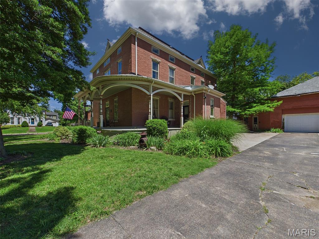 1715 Liberty Street Alton, IL 62002 - Photo 3 of 86