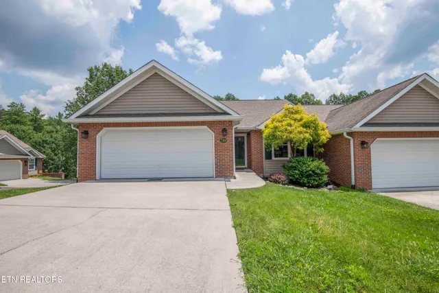 $350,000 | 7300 Brook Run Way, Knoxville, TN 37920