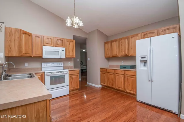 $350,000 | 7300 Brook Run Way, Knoxville, TN 37920