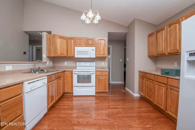 $350,000 | 7300 Brook Run Way, Knoxville, TN 37920