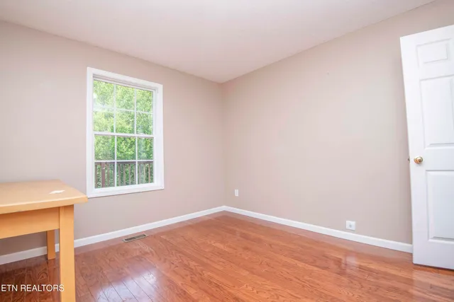 $350,000 | 7300 Brook Run Way, Knoxville, TN 37920