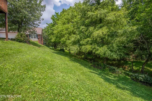 $350,000 | 7300 Brook Run Way, Knoxville, TN 37920