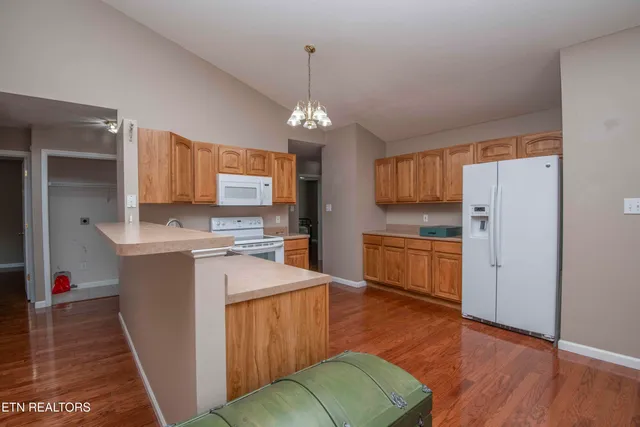 $350,000 | 7300 Brook Run Way, Knoxville, TN 37920