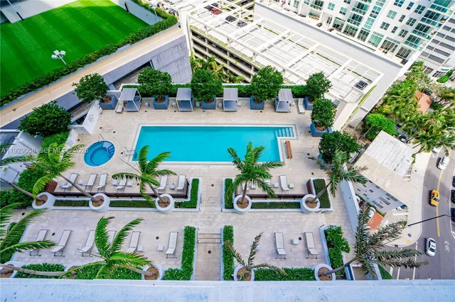 $2,700 | 1300 Brickell Bay Drive, Unit 1912, Miami, FL 33131