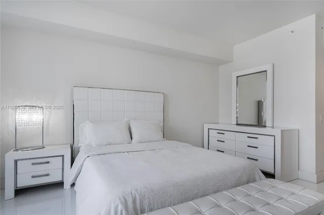 $2,700 | 1300 Brickell Bay Drive, Unit 1912, Miami, FL 33131