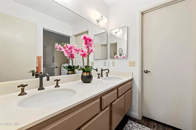 $1,100,000 | 35 Ilex Drive, Newbury Park, CA 91320