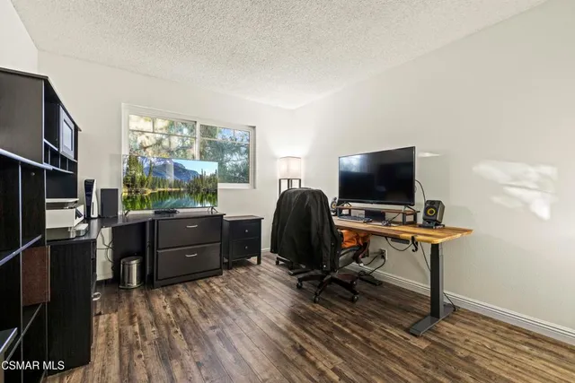 $1,100,000 | 35 Ilex Drive, Newbury Park, CA 91320