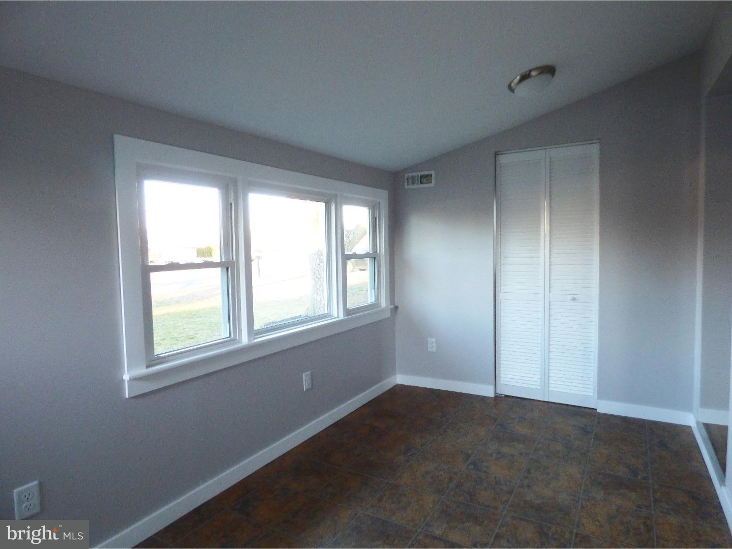311 Georgetown Road Carneys Point, NJ 08069 - Photo 9 of 25