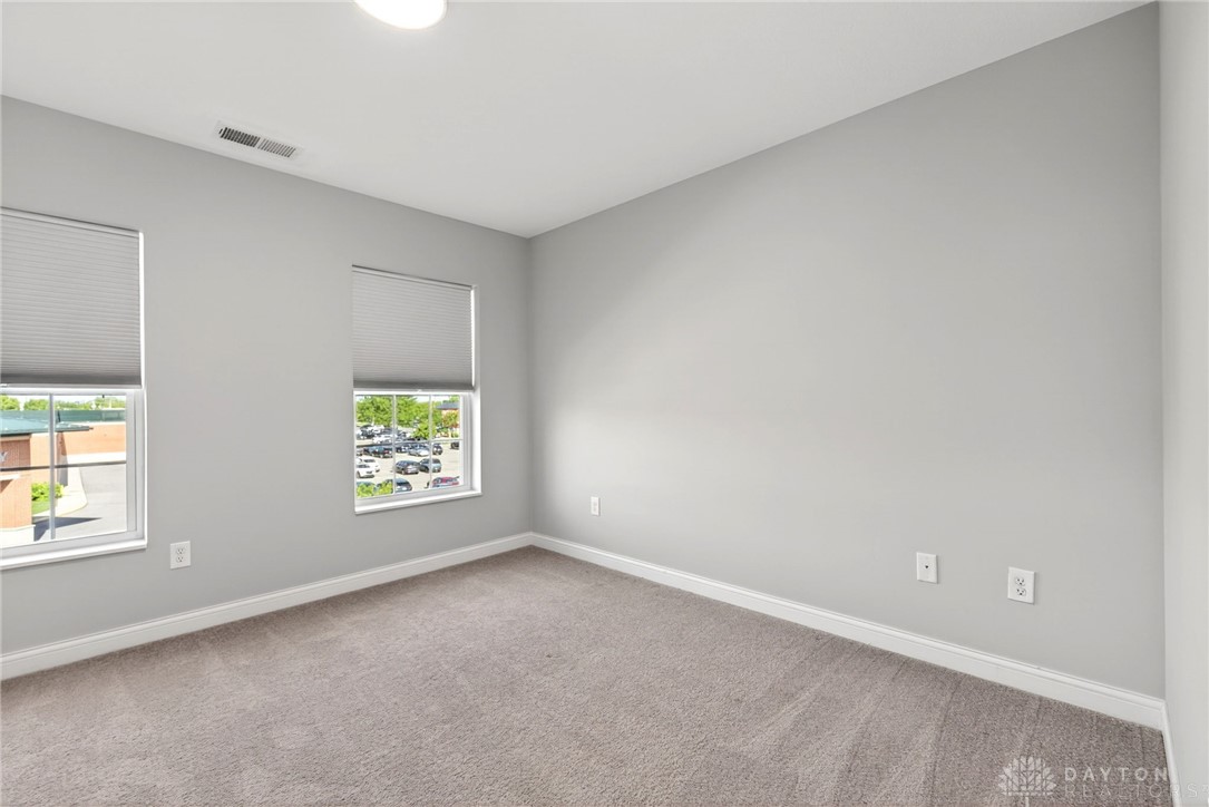 24 North Center Street Springfield, OH 45502 - Photo 28 of 40