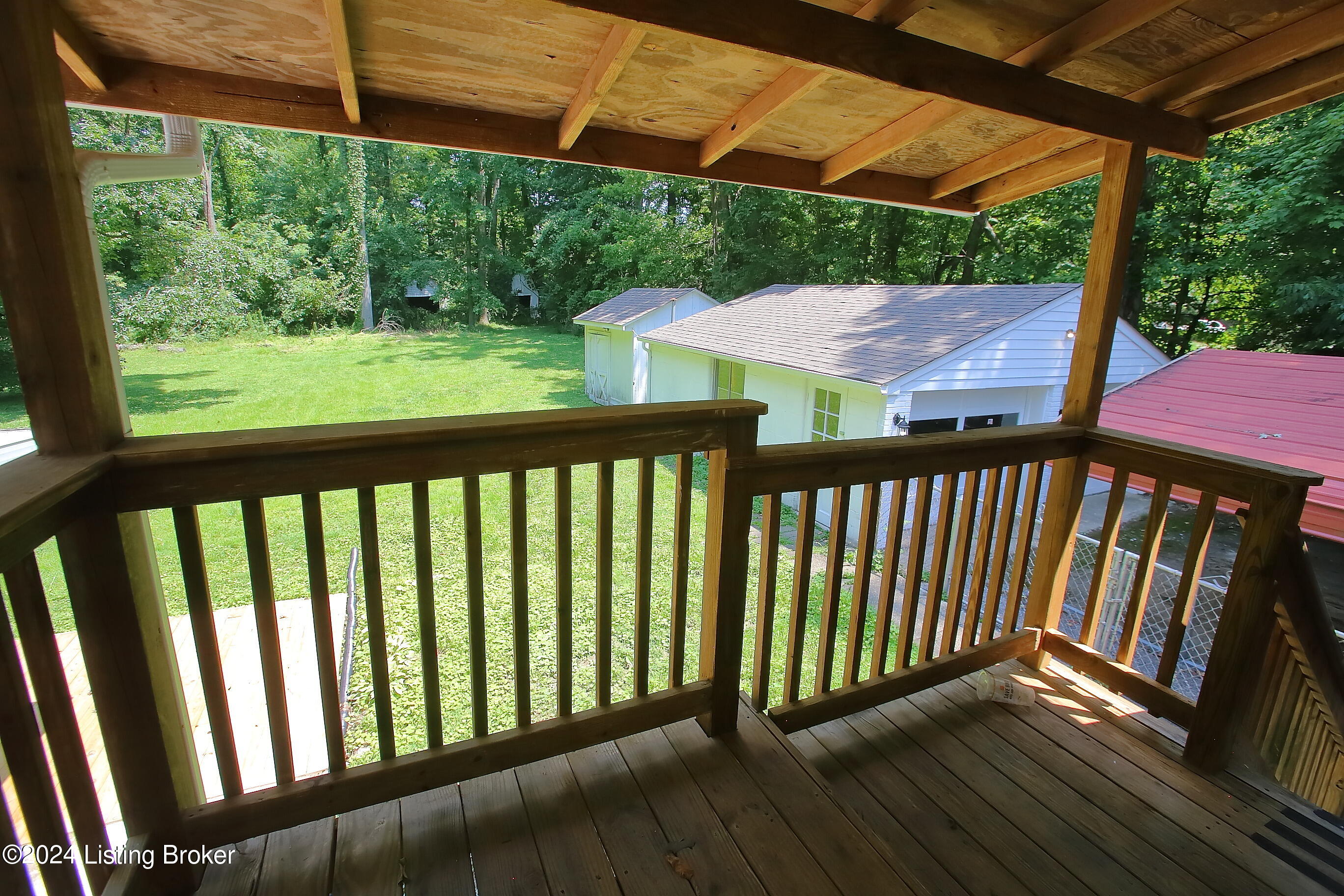 9613 Fairground Road Louisville, KY 40291 - Photo 42 of 53 Deck