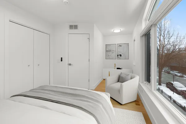 $10,900 | 1618 West Pierce Avenue, Chicago, IL 60622