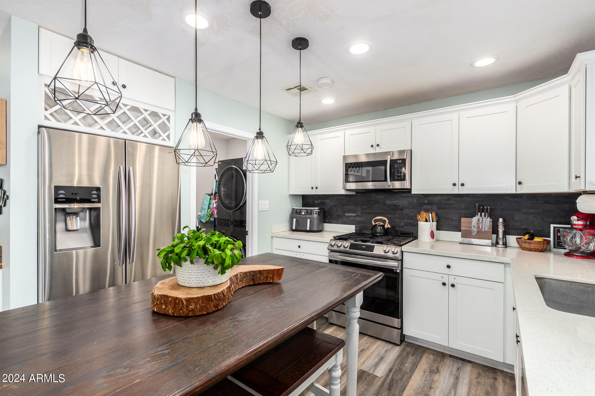 2526 West Wethersfield Road Phoenix, AZ 85029 - Photo 6 of 27 16 - Wethersfield