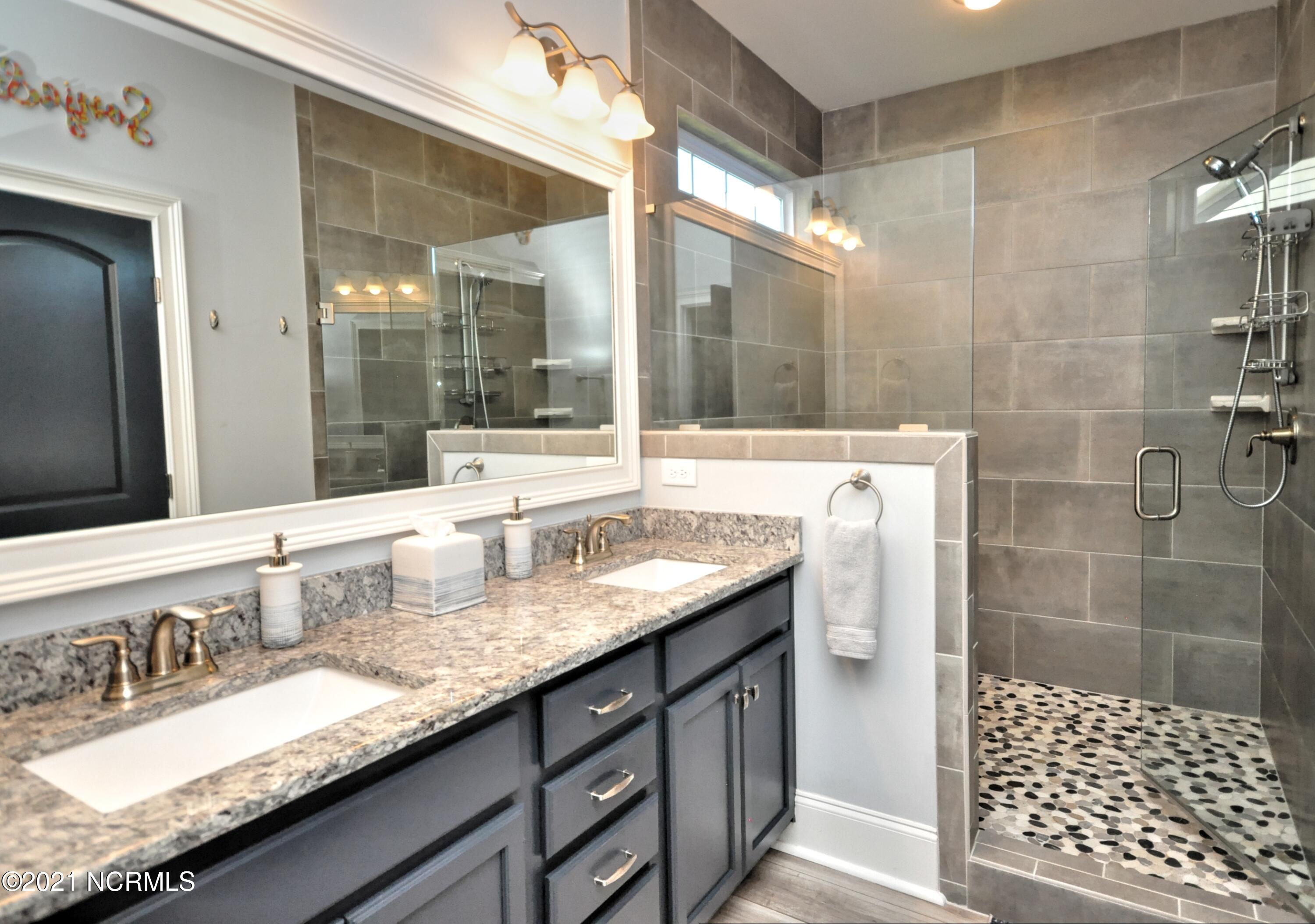 1444 Long Pond Road Southwest Ocean Isle Beach, NC 28469 - Photo 22 of 48 Bath1