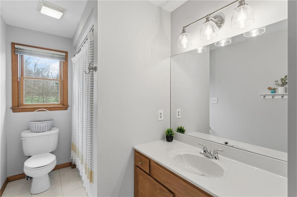 197 West Cruikshank Road Butler, PA 16002 - Photo 40 of 50 Full bathroom upstairs