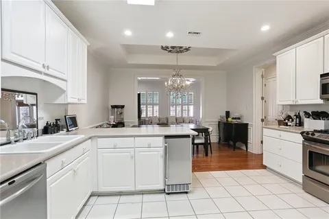 $1,590,000 | 3216 St Charles Avenue, New Orleans, LA 70115