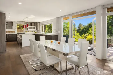 $2,588,000 | 899 Northwest Elford Drive, Seattle, WA 98177