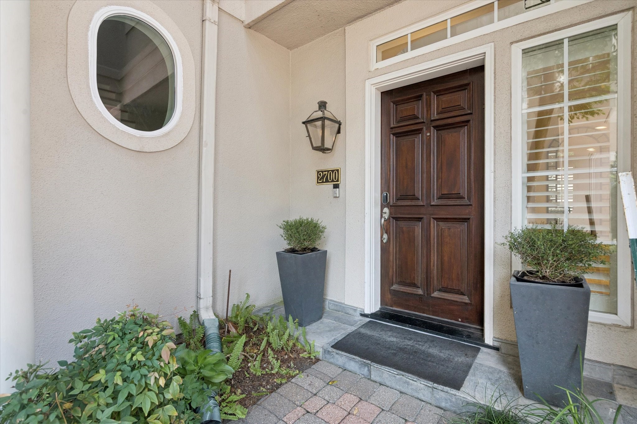 2700 Wroxton Road West University Place, TX 77005 - Photo 3 of 32 a view of outdoor space and deck living room