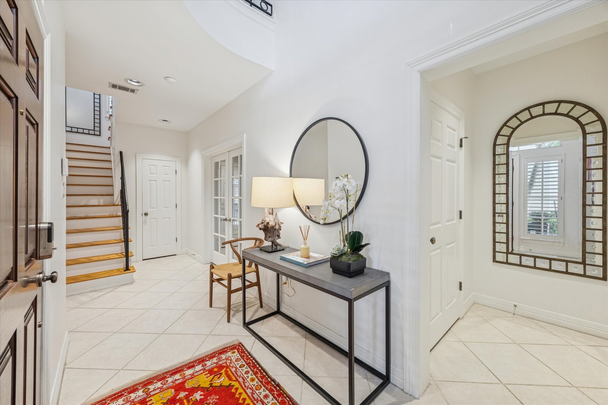 2700 Wroxton Road West University Place, TX 77005 - Photo 5 of 32 a living room with furniture