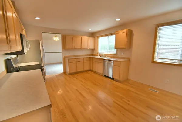 $3,600 | 3412 95th Place Southeast, Everett, WA 98208