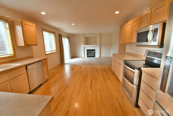 $3,600 | 3412 95th Place Southeast, Everett, WA 98208