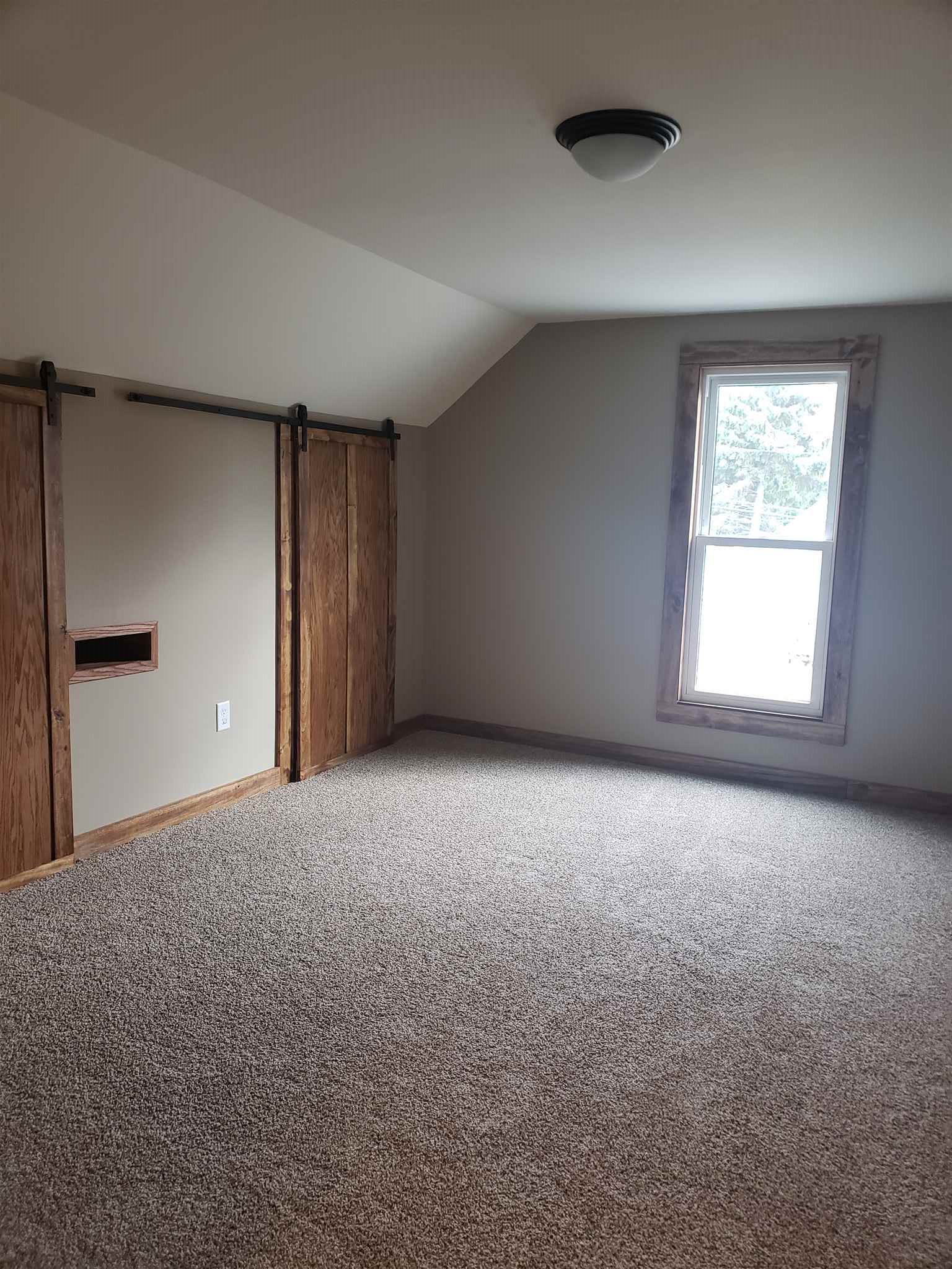 330 North 10th Street Decatur, IN 46733 - Photo 11 of 24